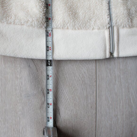 Kyodan Angel 2.0 Sherpa Vest in Ivory Size M - Picture 15 of 16